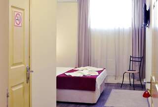 Отель Hotel Alexandra Тбилиси Двухместный номер с 1 кроватью-7
