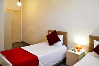 Отель Hotel Alexandra Тбилиси Двухместный номер с 2 отдельными кроватями-4