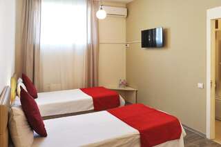 Отель Hotel Alexandra Тбилиси Двухместный номер с 2 отдельными кроватями-5